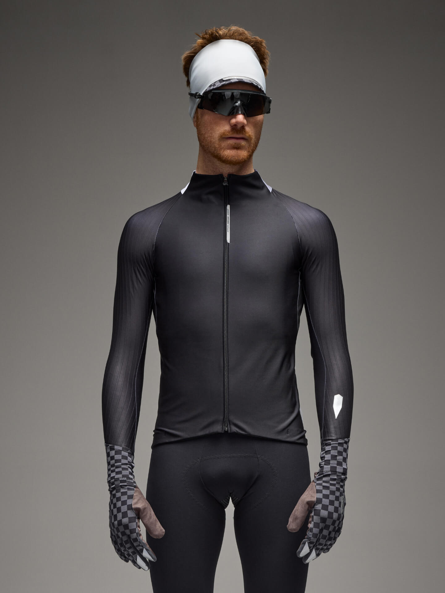 Q36.5 Gregarius Hybrid Big Fade Black